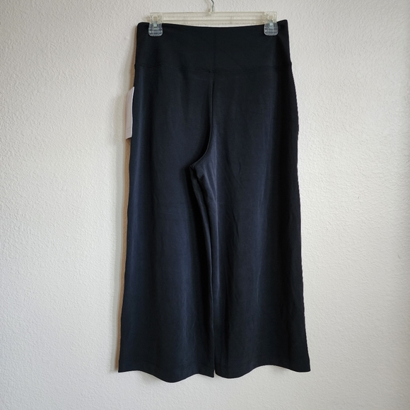 Athleta Seasoft Wide Crop Pant NWT Black - Picture 4 of 8